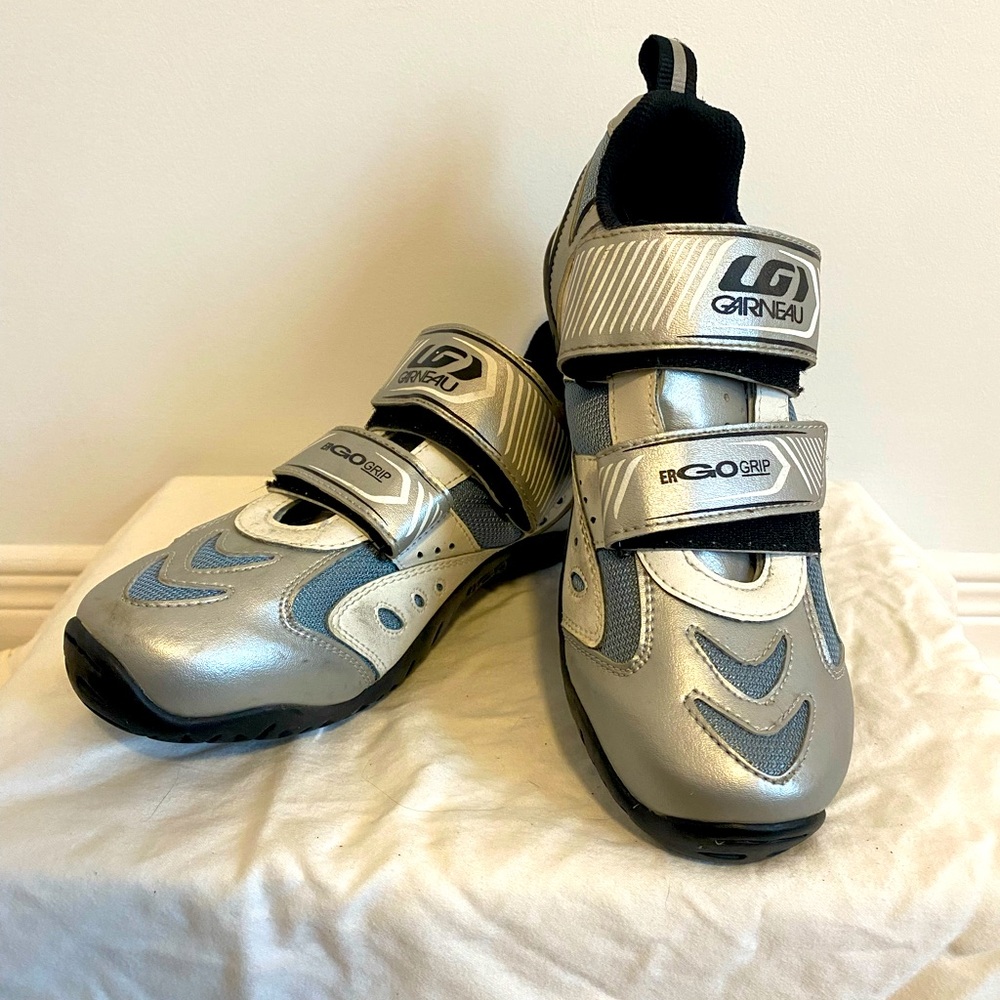 Louis Garneau’s women cycling shoes